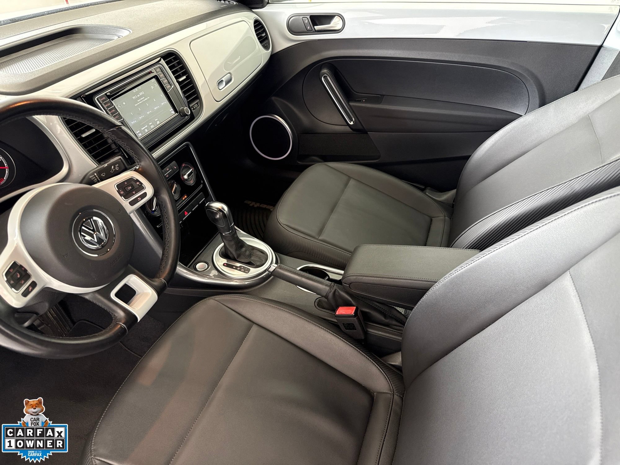 Used 2017 Volkswagen Beetle 1.8T SE FWD image 21