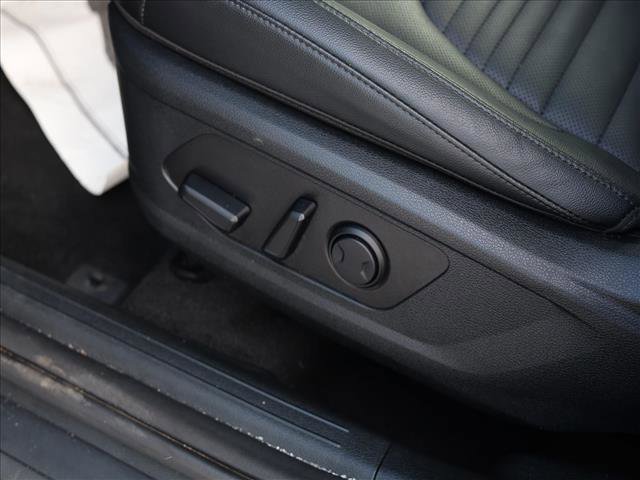 Used 2025 Kia Sportage SX image 6