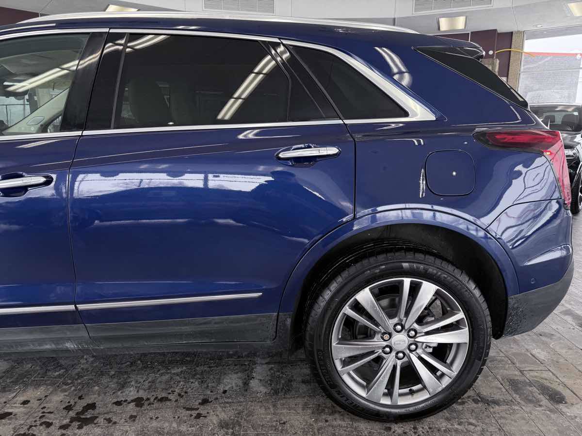 Used 2025 Cadillac XT5 Premium Luxury w/ Technology Package image 13