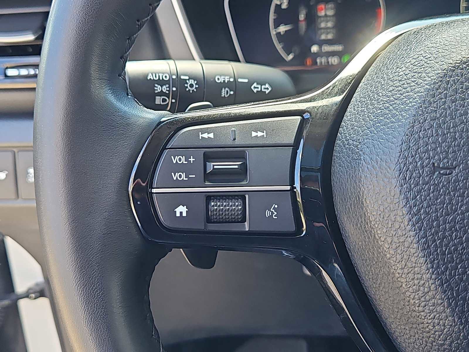 Used 2023 Honda Pilot Touring image 26