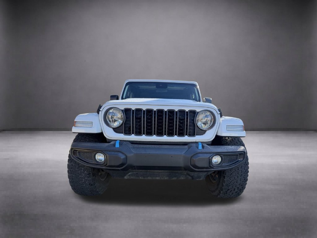 Used 2024 Jeep Wrangler Unlimited w/ Dual Top Group AWD/4WD image 4