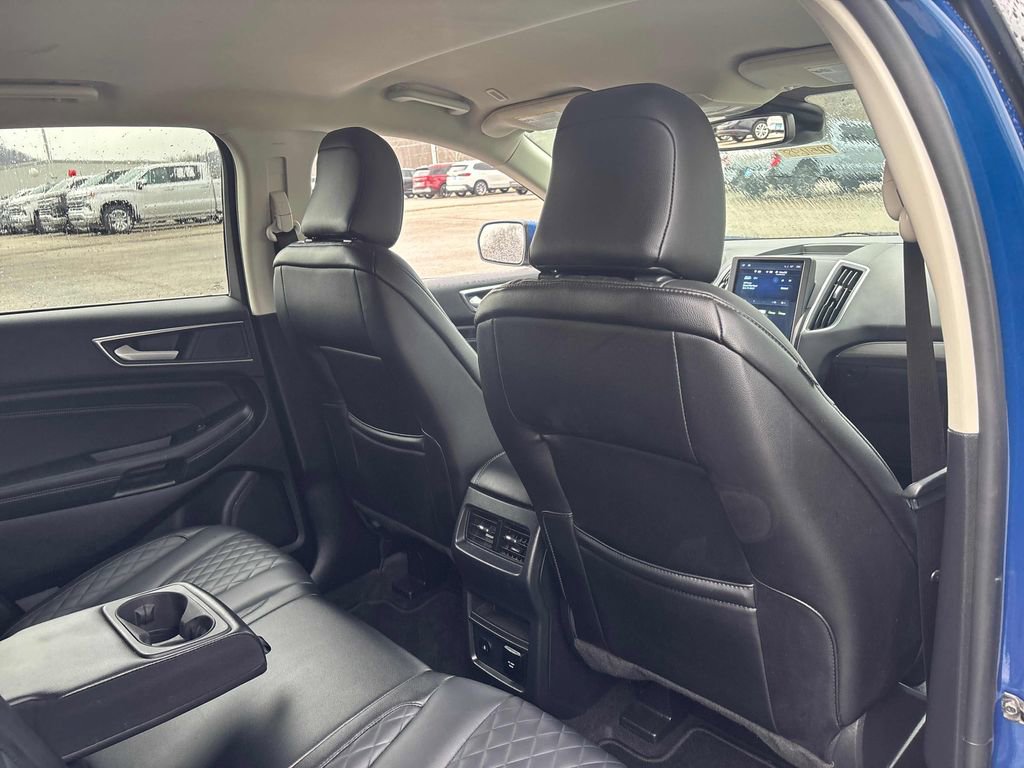 Used 2024 Ford Edge Titanium image 27