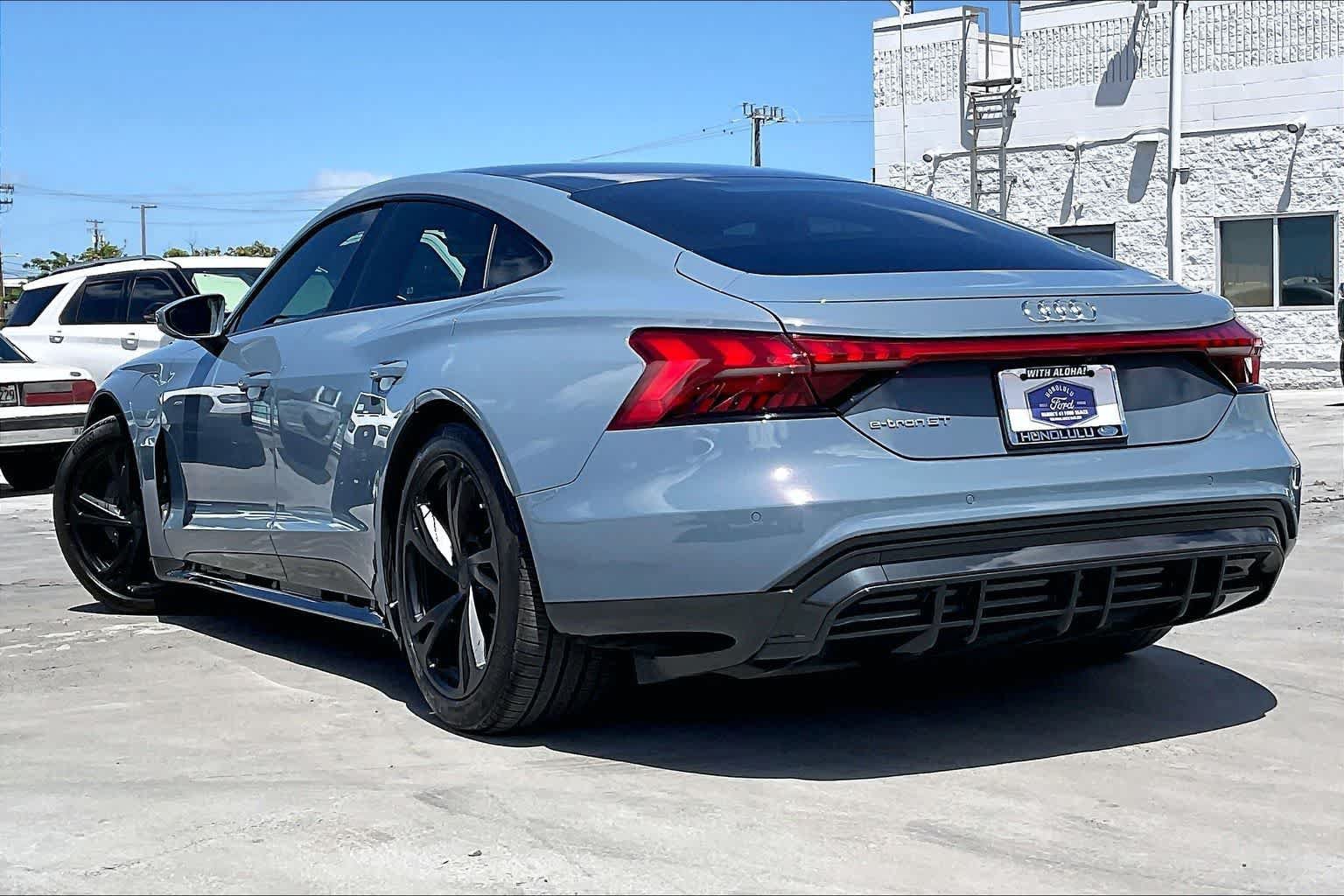 Used 2023 Audi e-tron GT Premium Plus AWD/4WD image 4