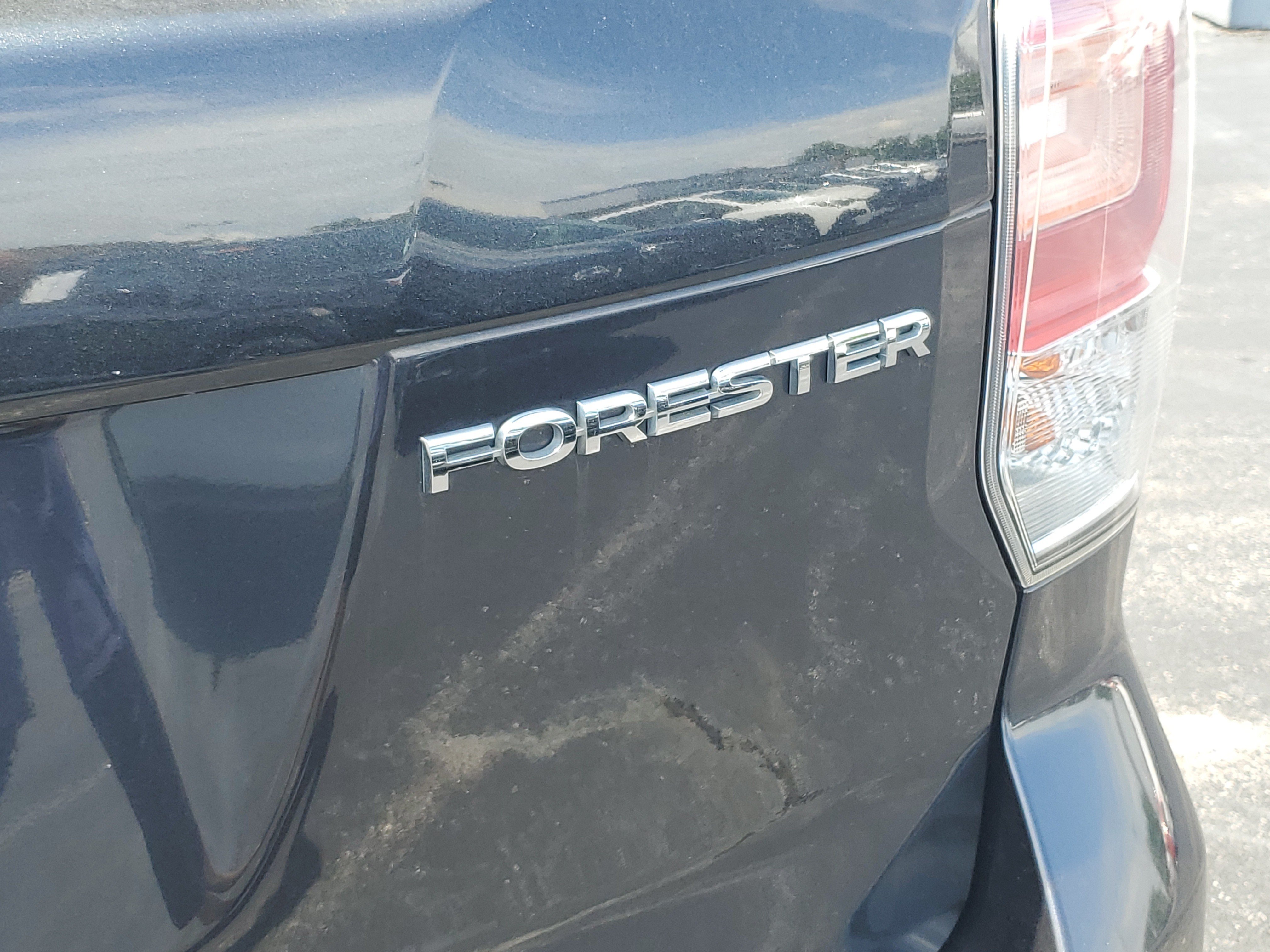 Used 2018 Subaru Forester 2.5i Touring w/ Popular Package #3B AWD/4WD image 6
