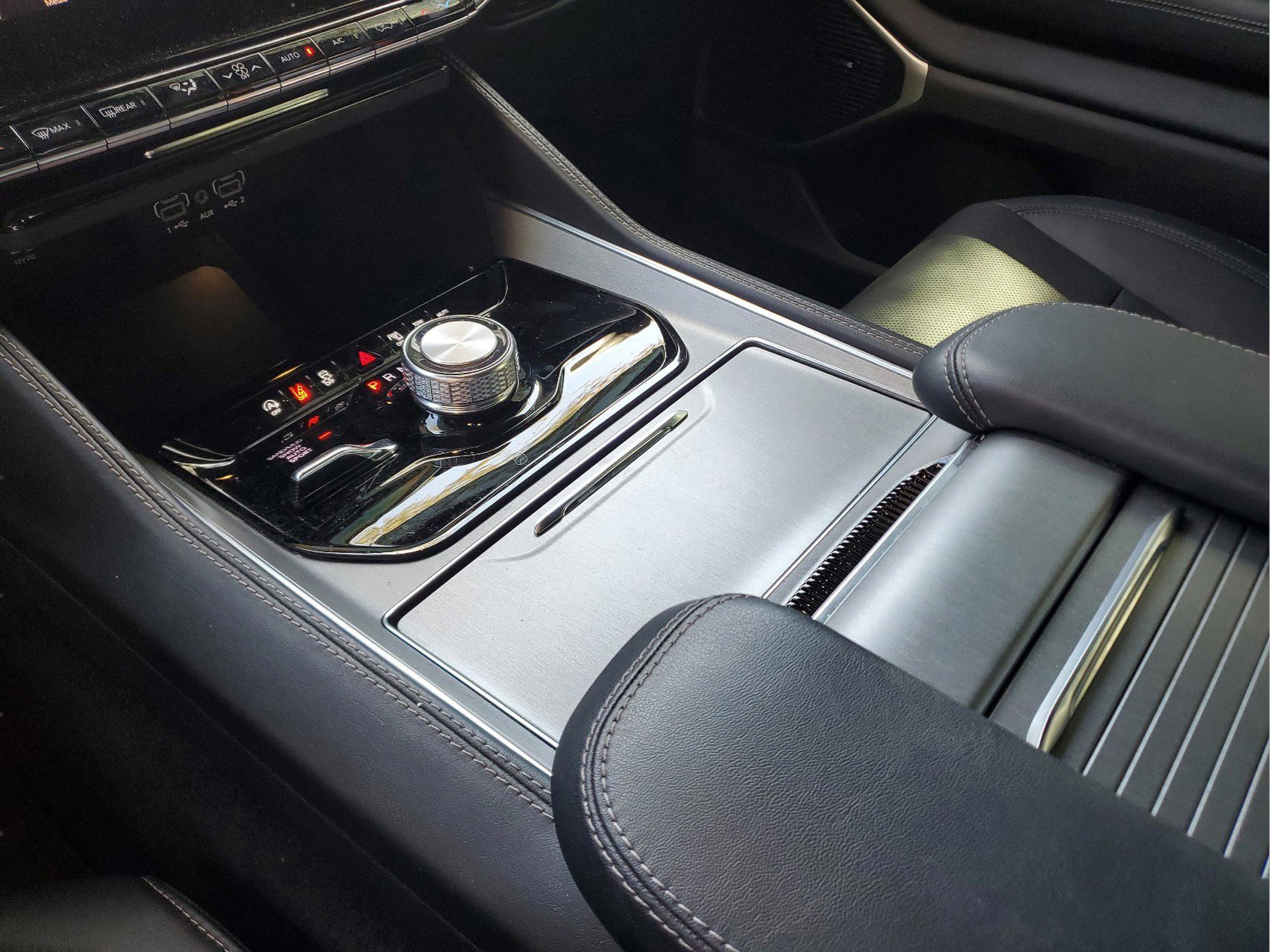 Used 2024 Jeep Wagoneer Series II image 23