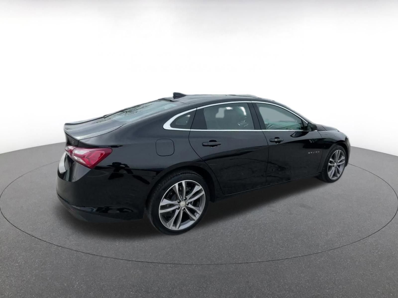 Used 2024 Chevrolet Malibu LT image 15