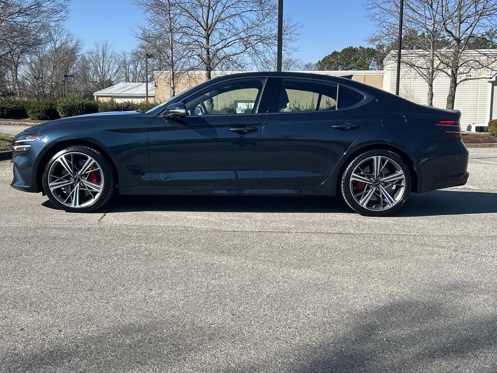 Used 2025 Genesis G70 3.3T Advanced w/ Sport Prestige Package RWD image 4