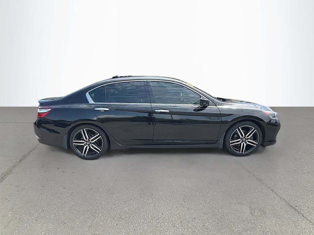 Used 2017 Honda Accord Sport Special Edition image 3