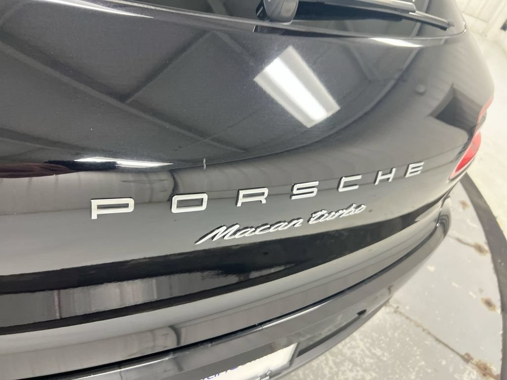 Used 2015 Porsche Macan Turbo AWD/4WD image 27