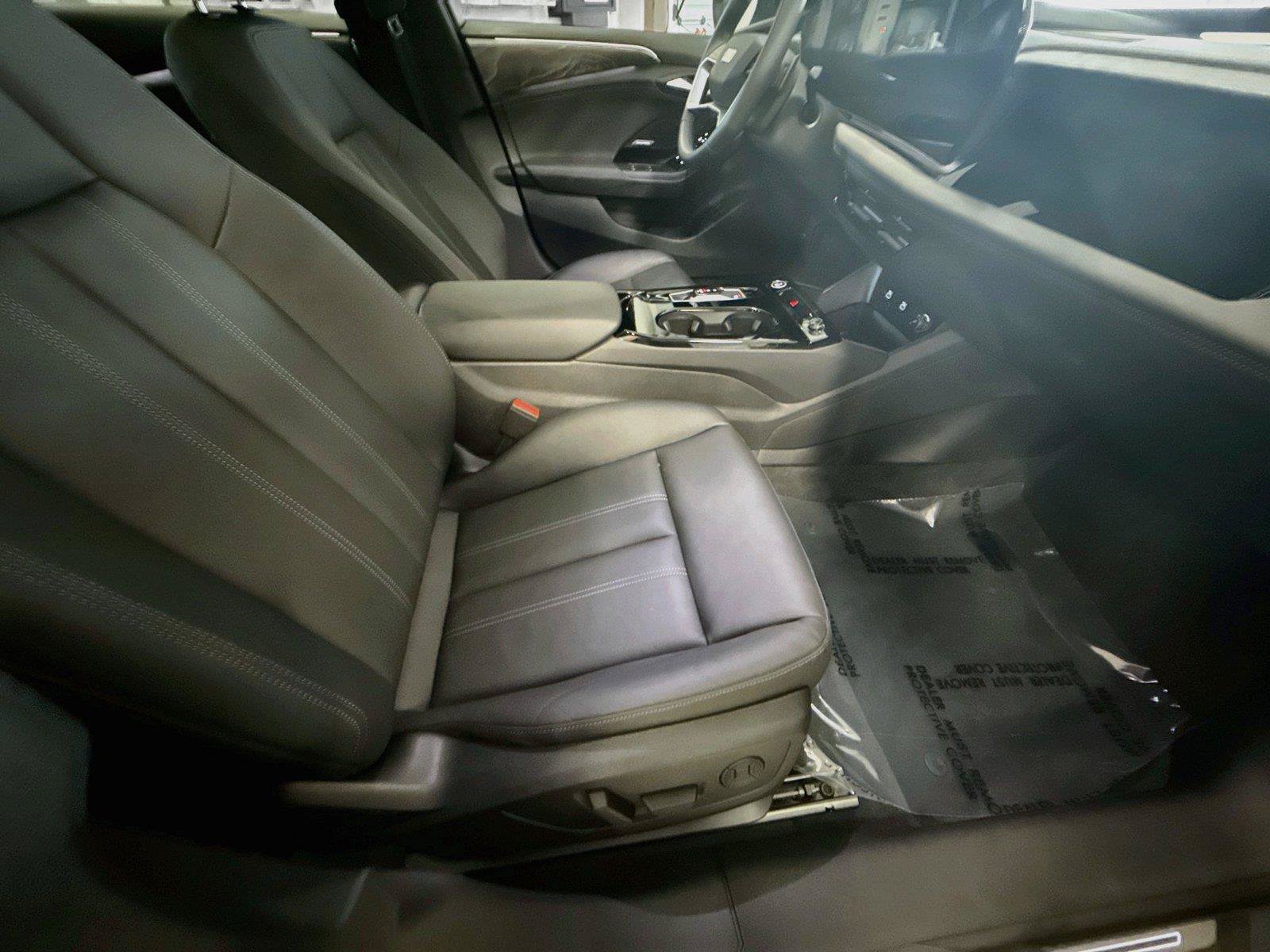 Certified 2025 Audi A6 e-tron Premium Plus w/ Premium Plus RWD image 29