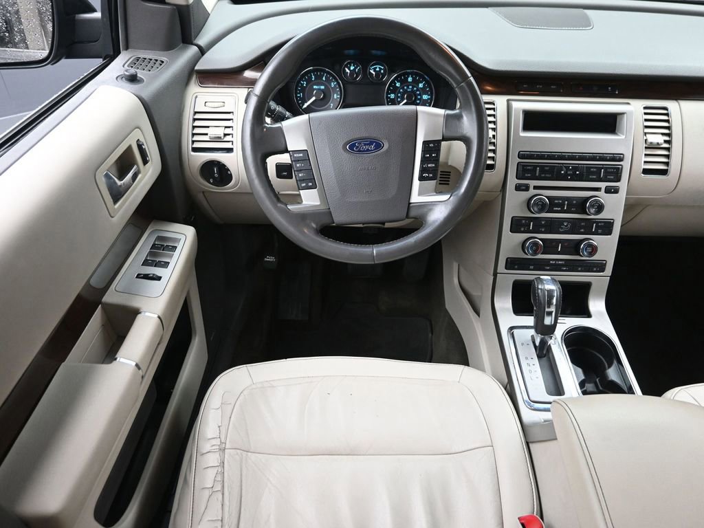 Used 2010 Ford Flex SEL image 12