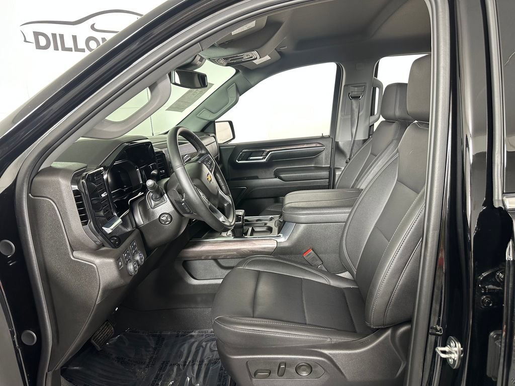 Used 2024 Chevrolet Silverado 1500 LTZ w/ LTZ Convenience Package II image 18