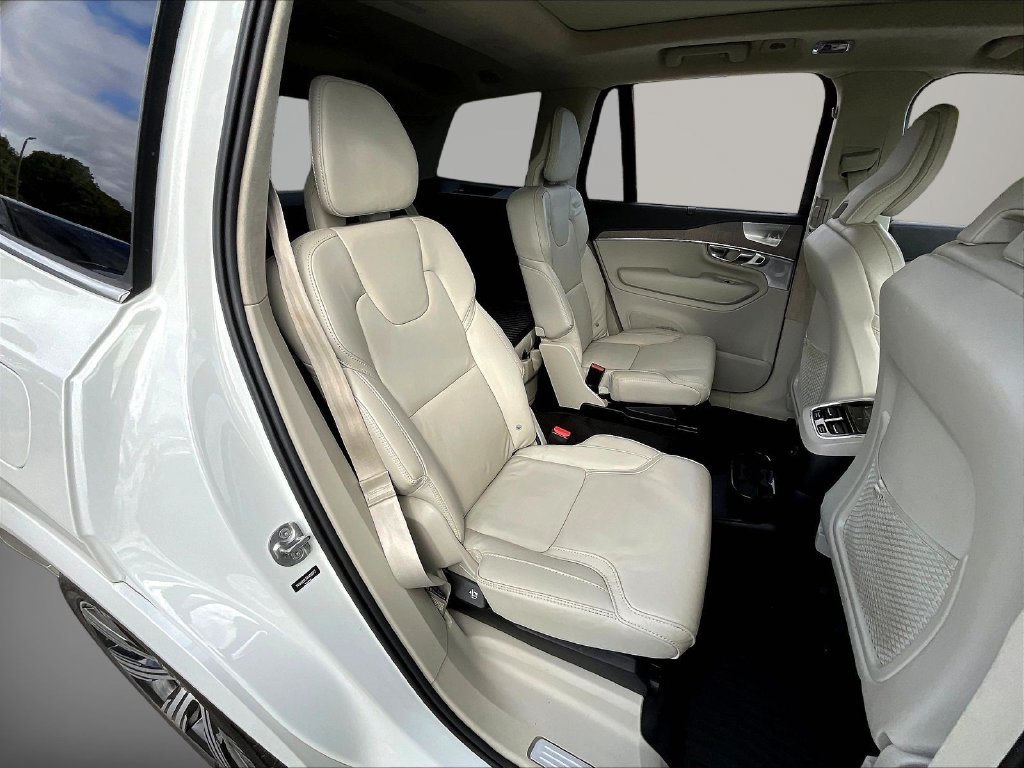 Used 2022 Volvo XC90 T8 Inscription w/ Lounge Package AWD/4WD image 25