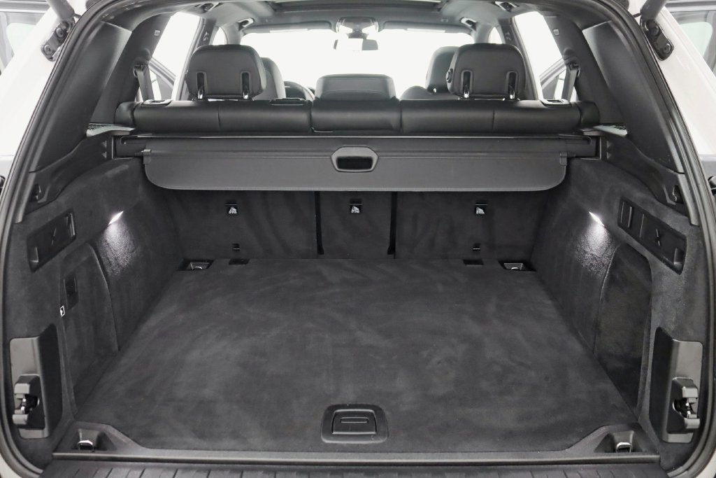 Used 2023 BMW X5 xDrive40i w/ M Sport Package AWD/4WD image 36