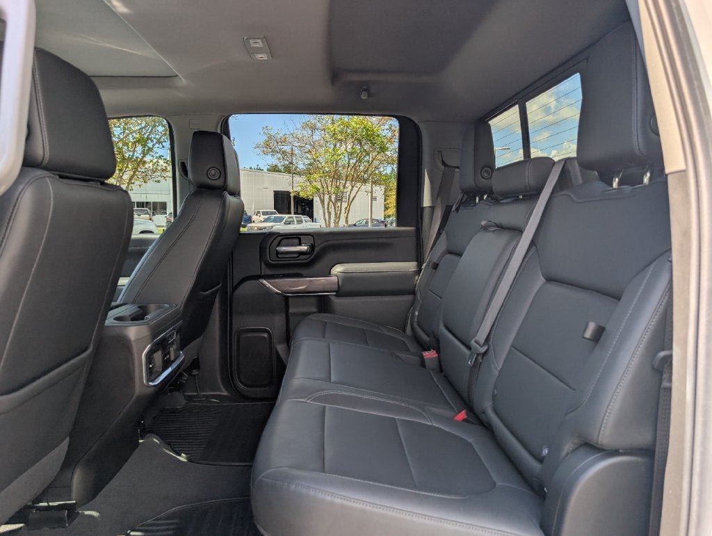 Used 2022 Chevrolet Silverado 2500 LTZ w/ LTZ Plus Package AWD/4WD image 33