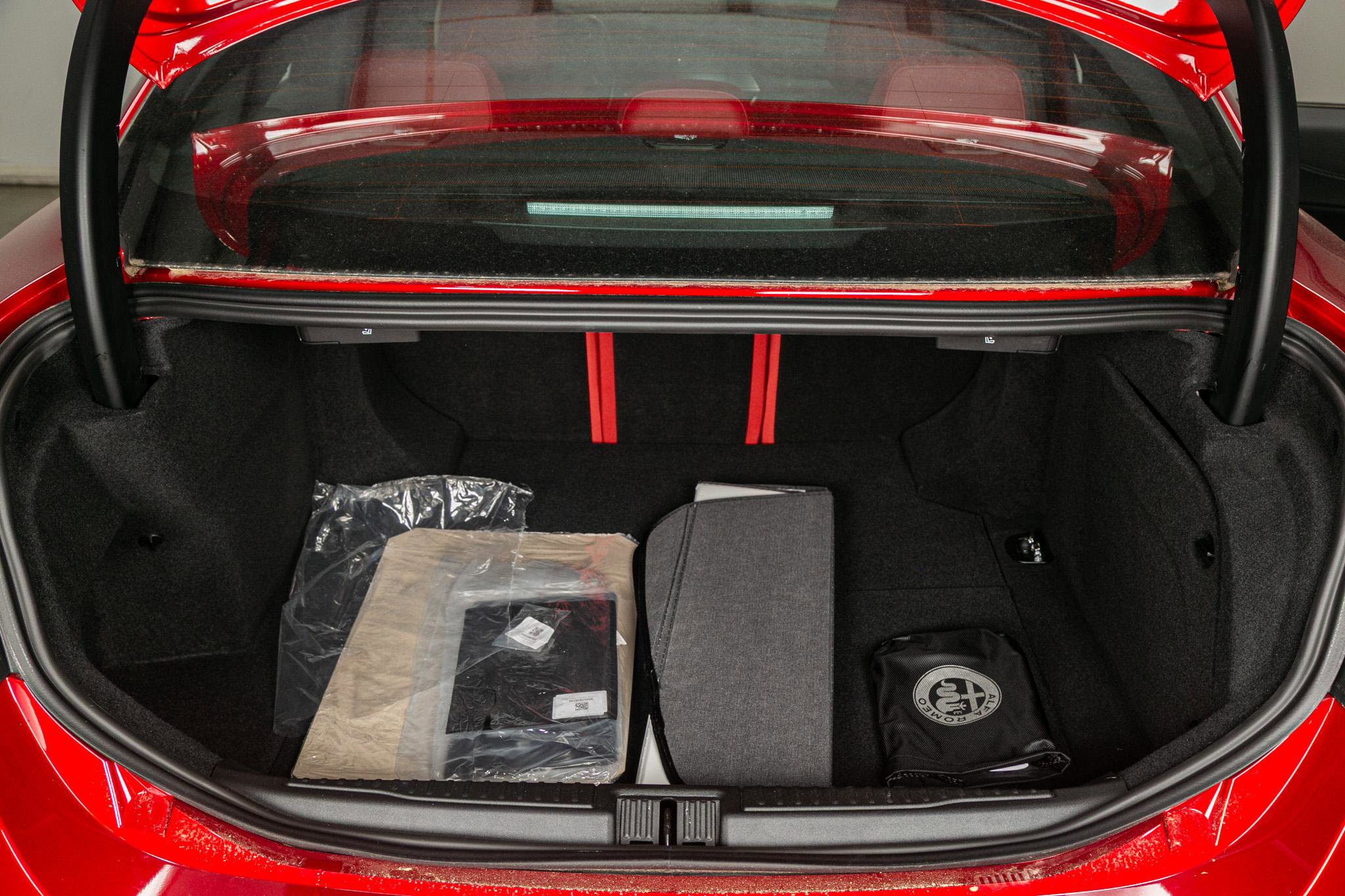 Used 2024 Alfa Romeo Giulia Quadrifoglio image 29