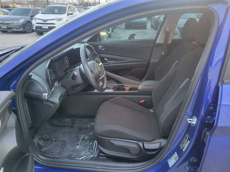 Used 2023 Hyundai Elantra SEL w/ Convenience Package image 20
