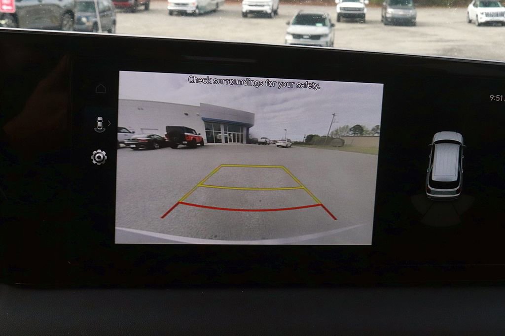 Used 2025 Hyundai Palisade SEL FWD image 27