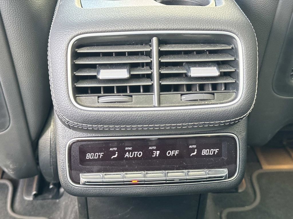 Used 2025 Mercedes-Benz GLS 450 4MATIC image 16