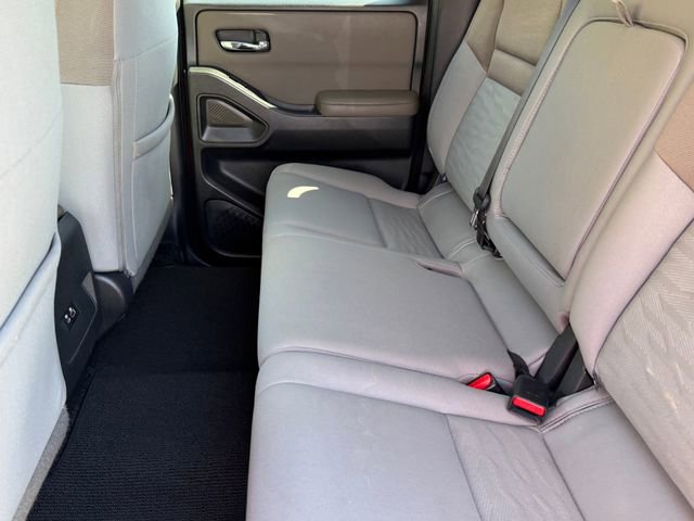 Used 2022 Nissan Frontier SV image 30