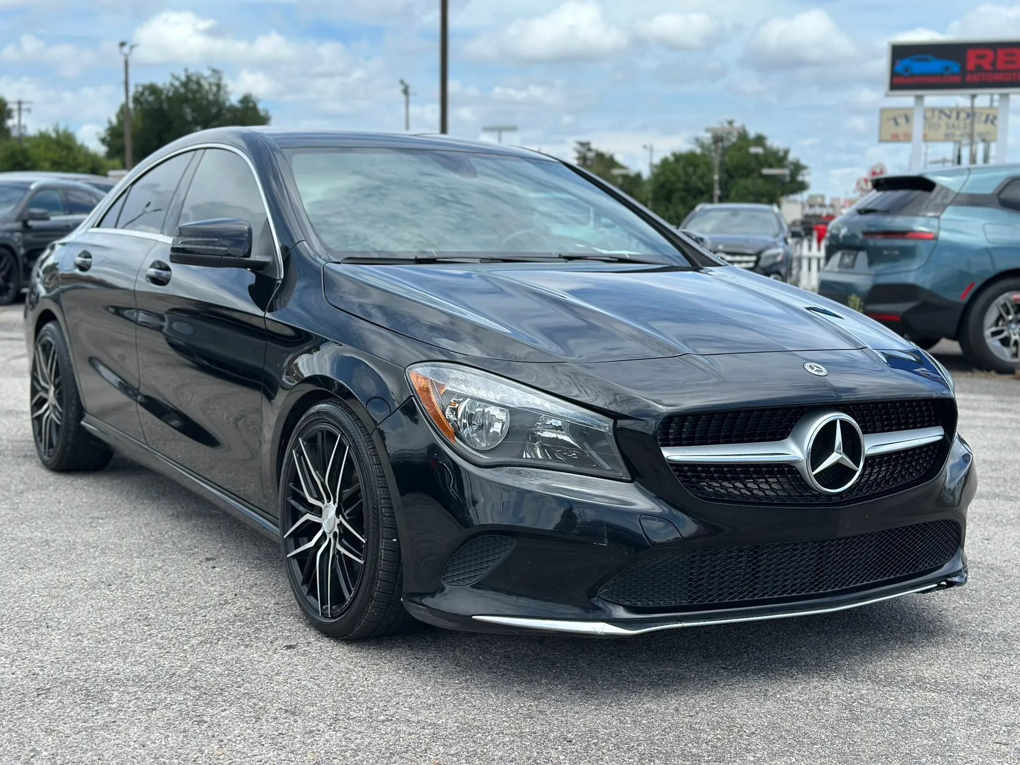 Used 2018 Mercedes-Benz CLA 250 image 4