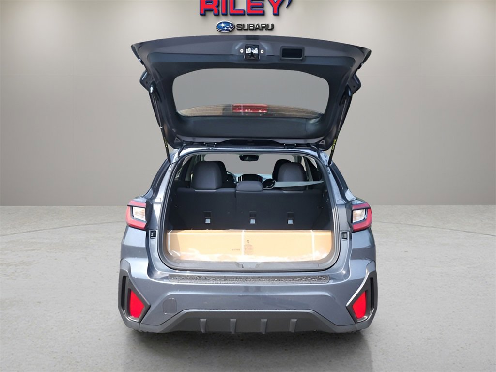 Used 2025 Subaru Crosstrek 2.0i Premium image 10