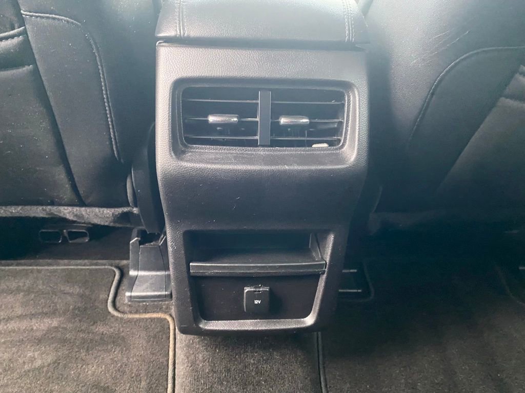 Used 2015 Ford Edge SEL image 43