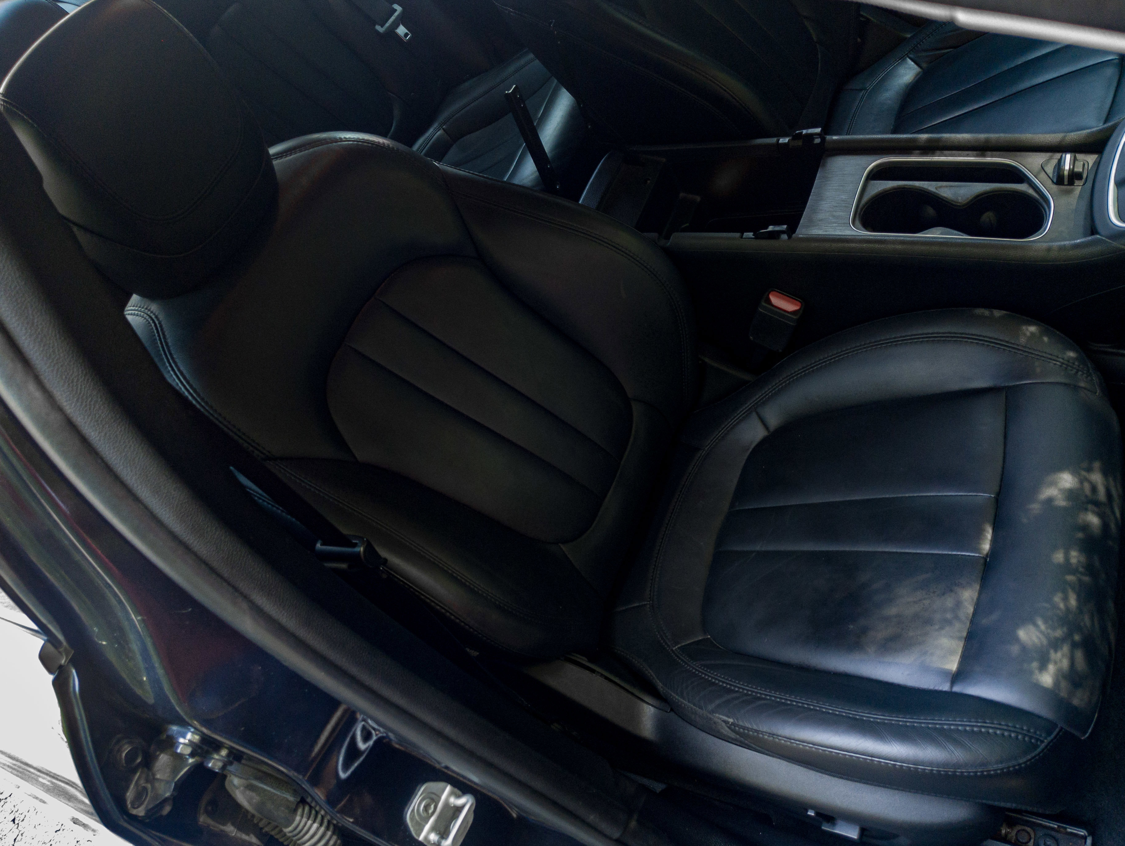 Used 2017 Chrysler 200 Limited Platinum image 10