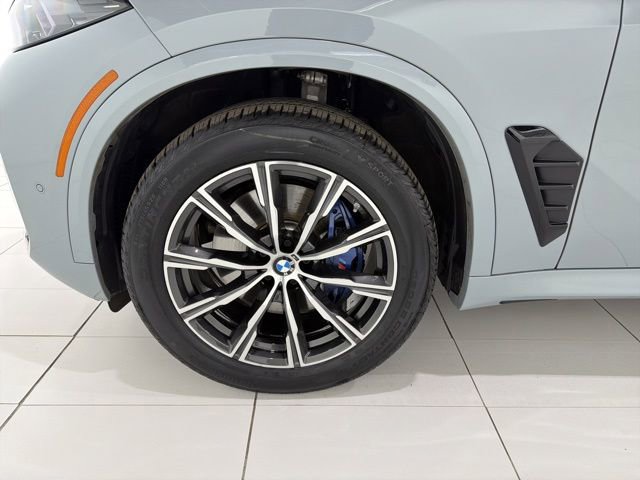 Certified 2024 BMW X5 xDrive40i w/ M Sport Package AWD/4WD image 46