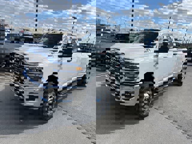 New 2026 RAM 3500 Tradesman image 2