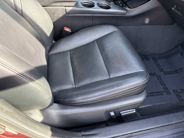 Used 2016 Toyota Avalon XLE Premium FWD image 10