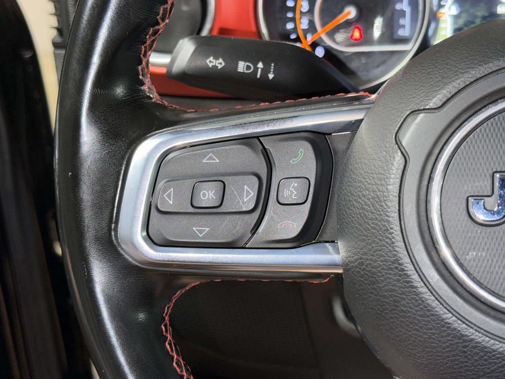 Used 2020 Jeep Wrangler Unlimited Rubicon w/ Dual Top Group AWD/4WD image 29