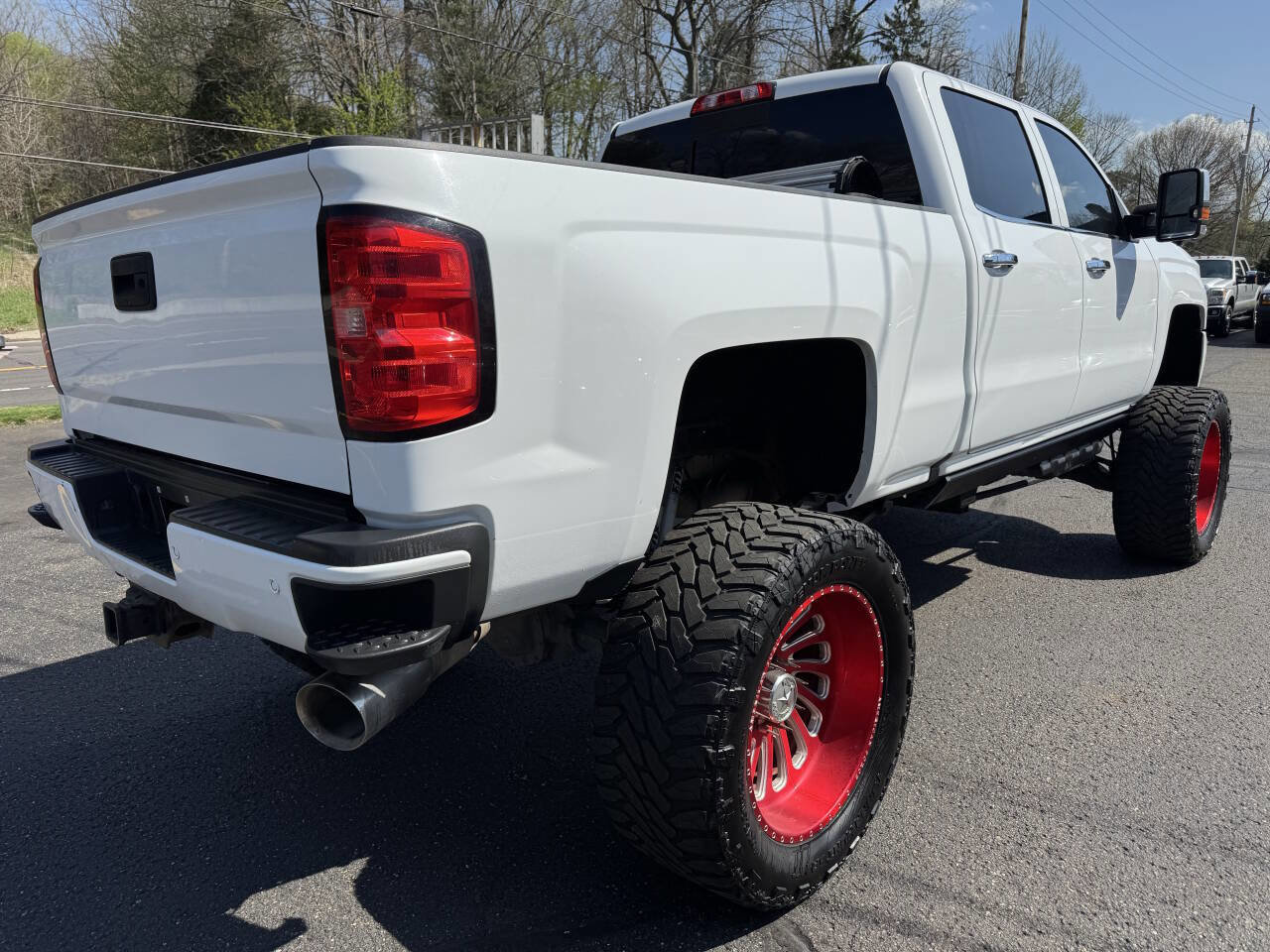 Used 2017 Chevrolet Silverado 2500 High Country w/ Duramax Plus Package AWD/4WD image 6