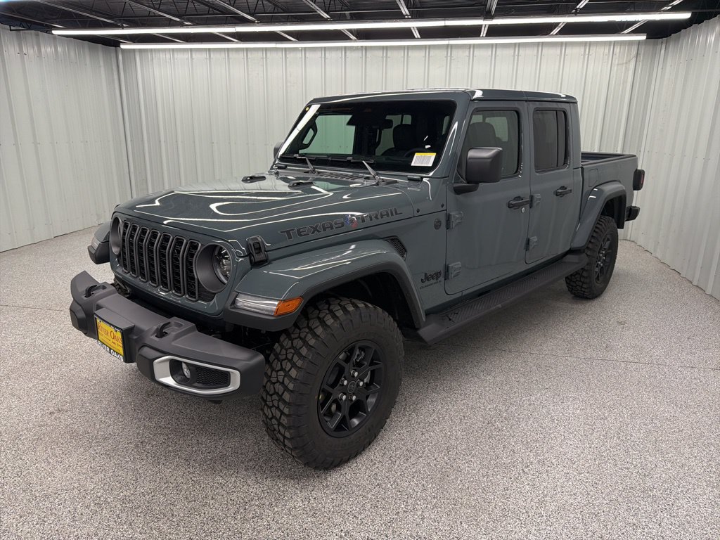 New 2026 Jeep Gladiator Sport AWD/4WD image 3