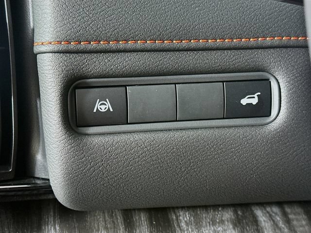 Used 2026 Nissan Armada PRO-4X AWD/4WD image 11