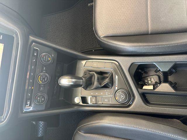 Used 2018 Volkswagen Tiguan SEL AWD/4WD image 24