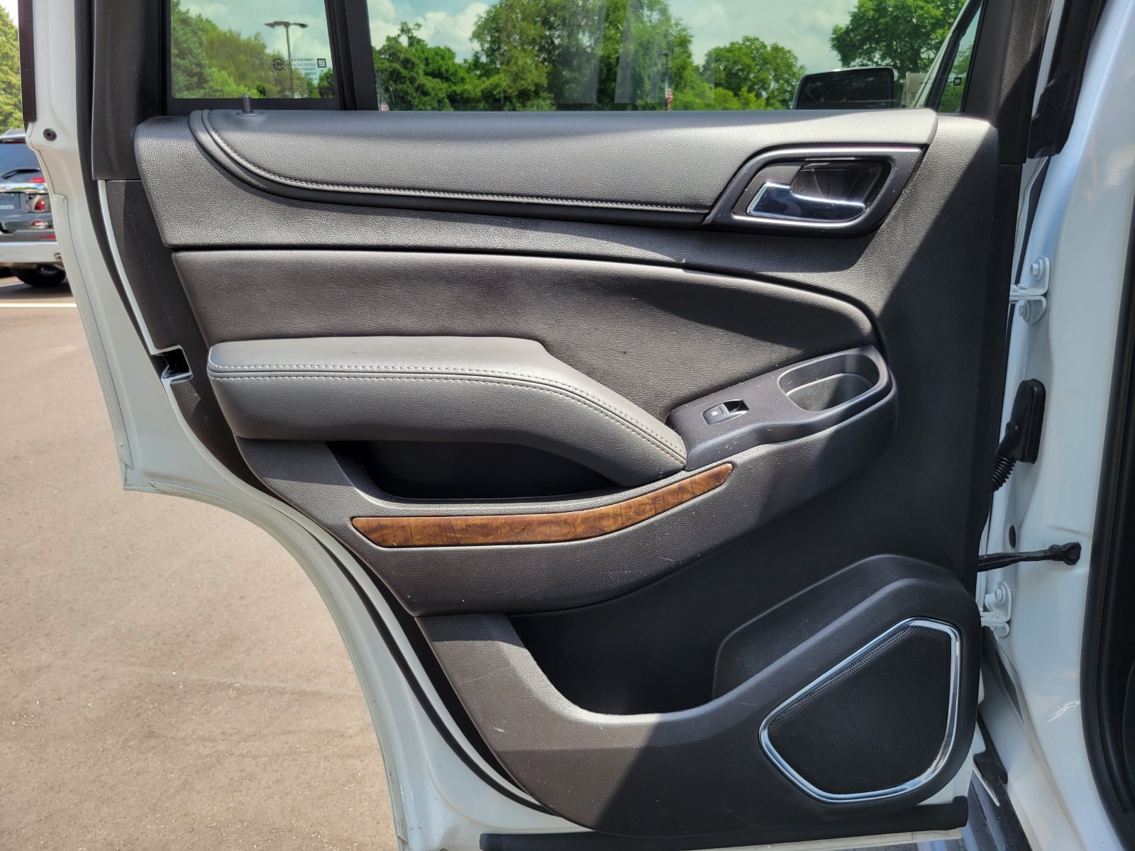 Used 2019 Chevrolet Tahoe LS RWD image 24