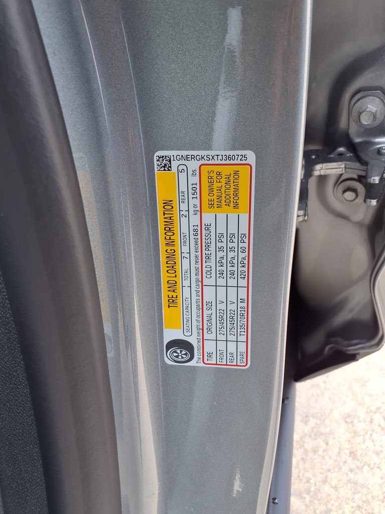 Used 2026 Chevrolet Traverse LT w/ LPO, Floor Liner Package FWD image 35