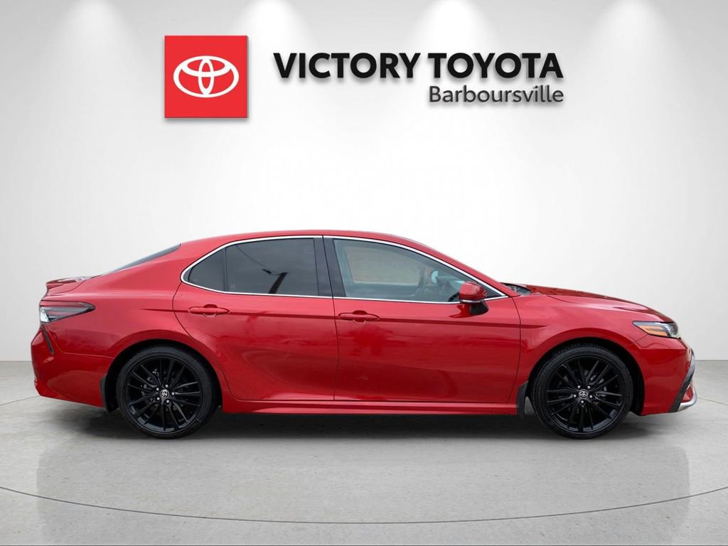 Used 2021 Toyota Camry XSE image 6