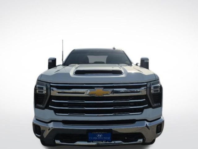 Used 2024 Chevrolet Silverado 2500 LTZ image 2