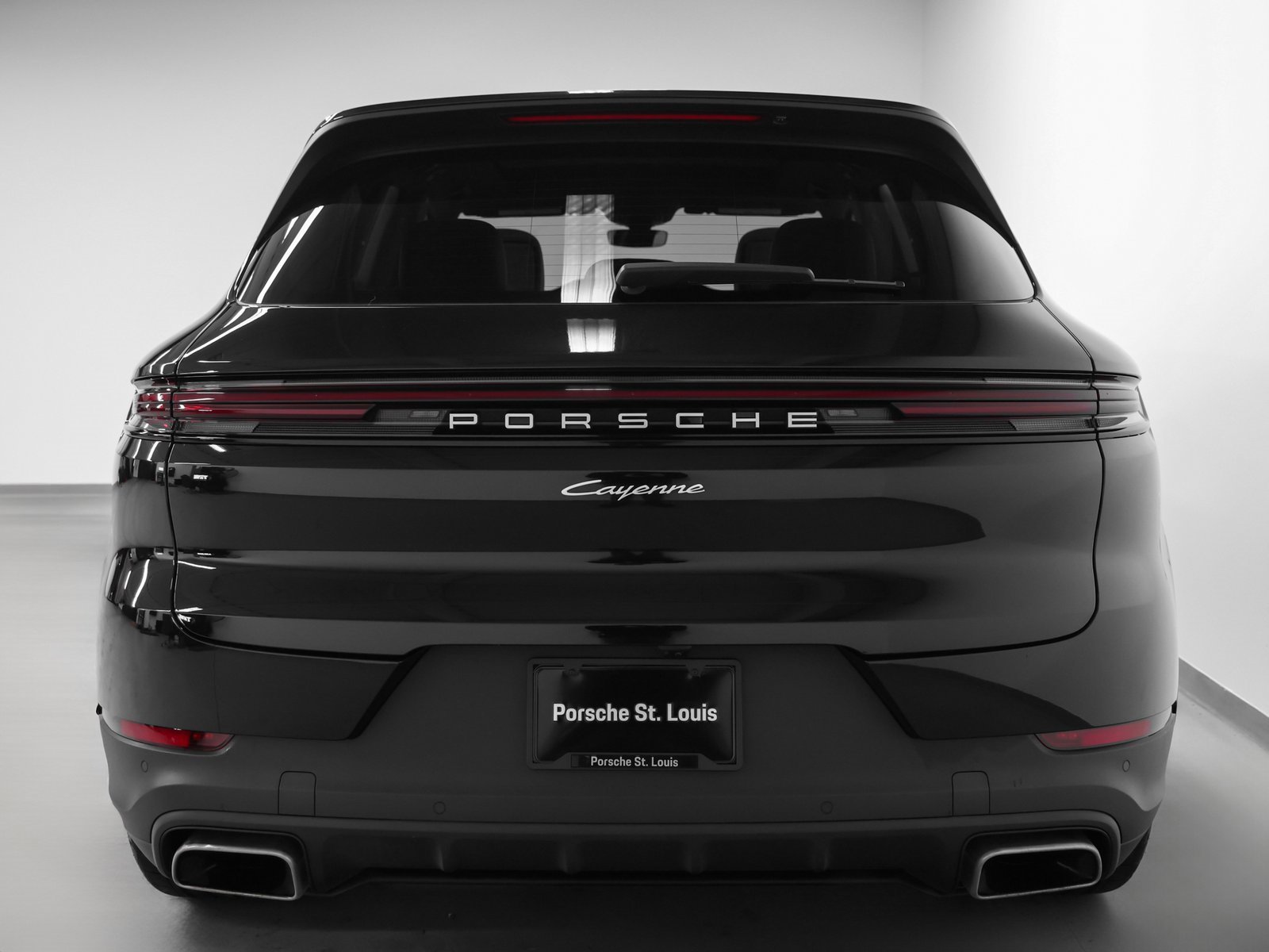 Certified 2025 Porsche Cayenne image 11