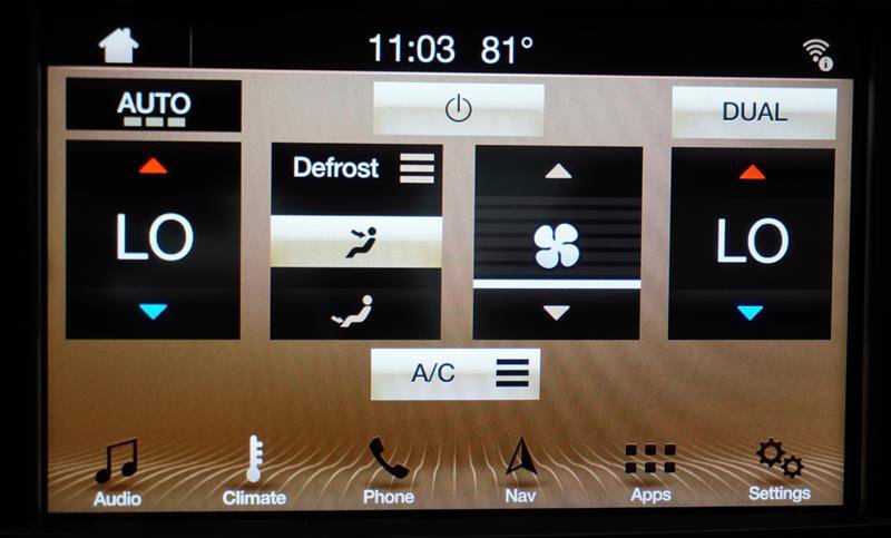 Used 2018 Lincoln Continental Select w/ Continental Climate Package AWD/4WD image 27