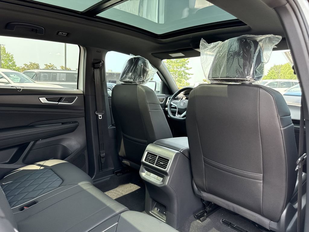 New 2025 Volkswagen Atlas Cross Sport SEL Premium R-Line image 16