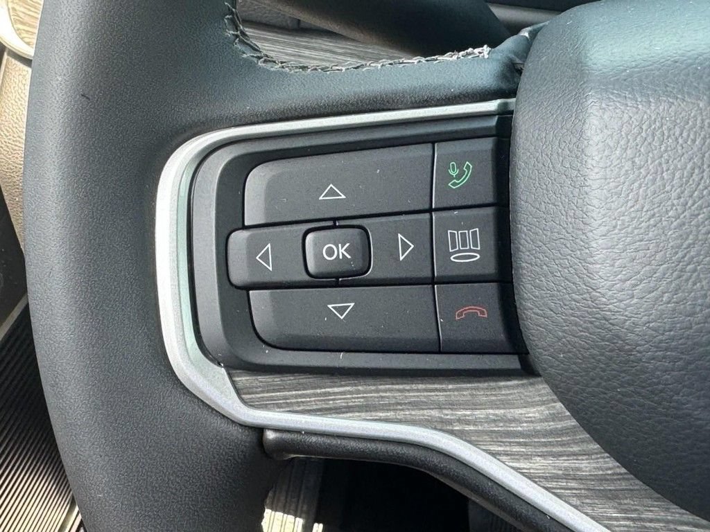 Used 2022 Jeep Wagoneer Series II AWD/4WD image 24
