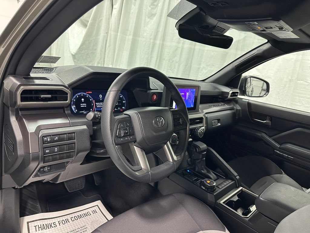 Used 2026 Toyota Tacoma TRD Off-Road AWD/4WD image 15