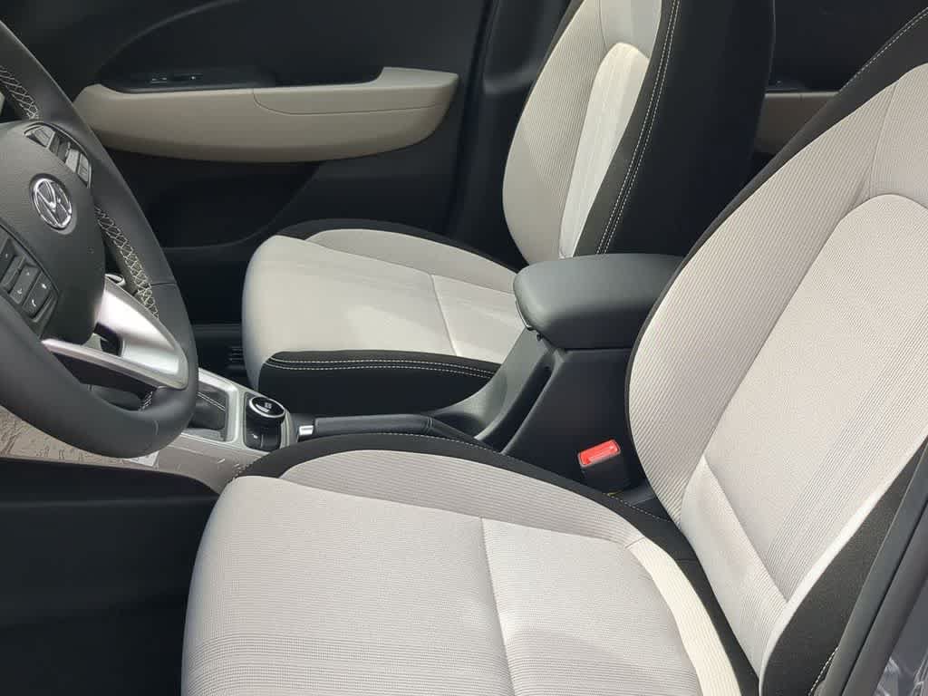 New 2026 Hyundai Venue SEL FWD image 17