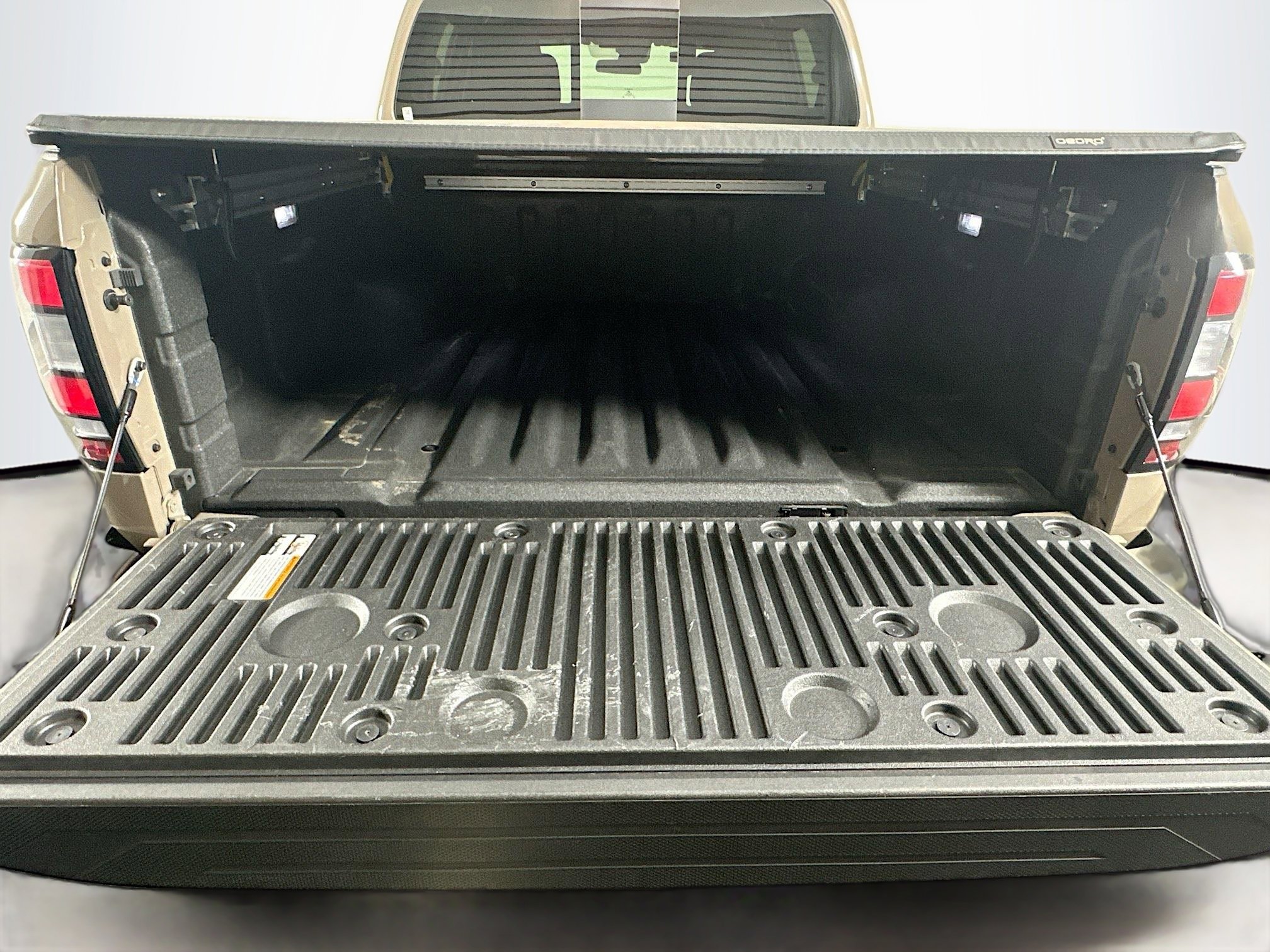 Used 2024 Nissan Frontier Pro-X w/ Pro Convenience Package image 27