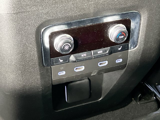 Used 2023 GMC Yukon AT4 w/ AT4 Premium Package AWD/4WD image 27