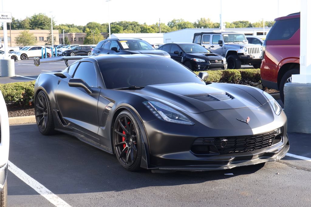 Used 2016 Chevrolet Corvette Z06 w/ 3LZ Preferred Equipment Group RWD image 3