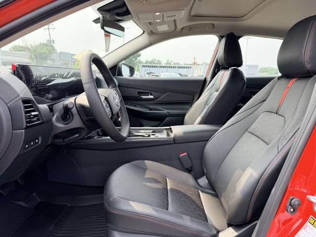 New 2026 Nissan Sentra SR w/ SR Premium Package FWD image 16